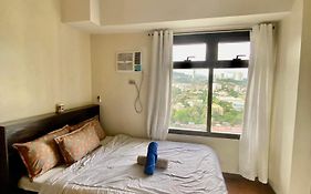1 Bedroom With Balcony Azalea Condo